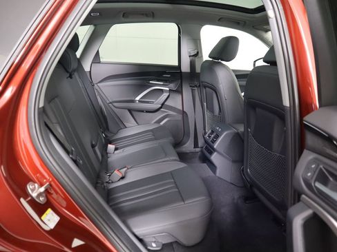 Used 2025 Audi Q5 Premium Plus w/ Premium Plus image 24