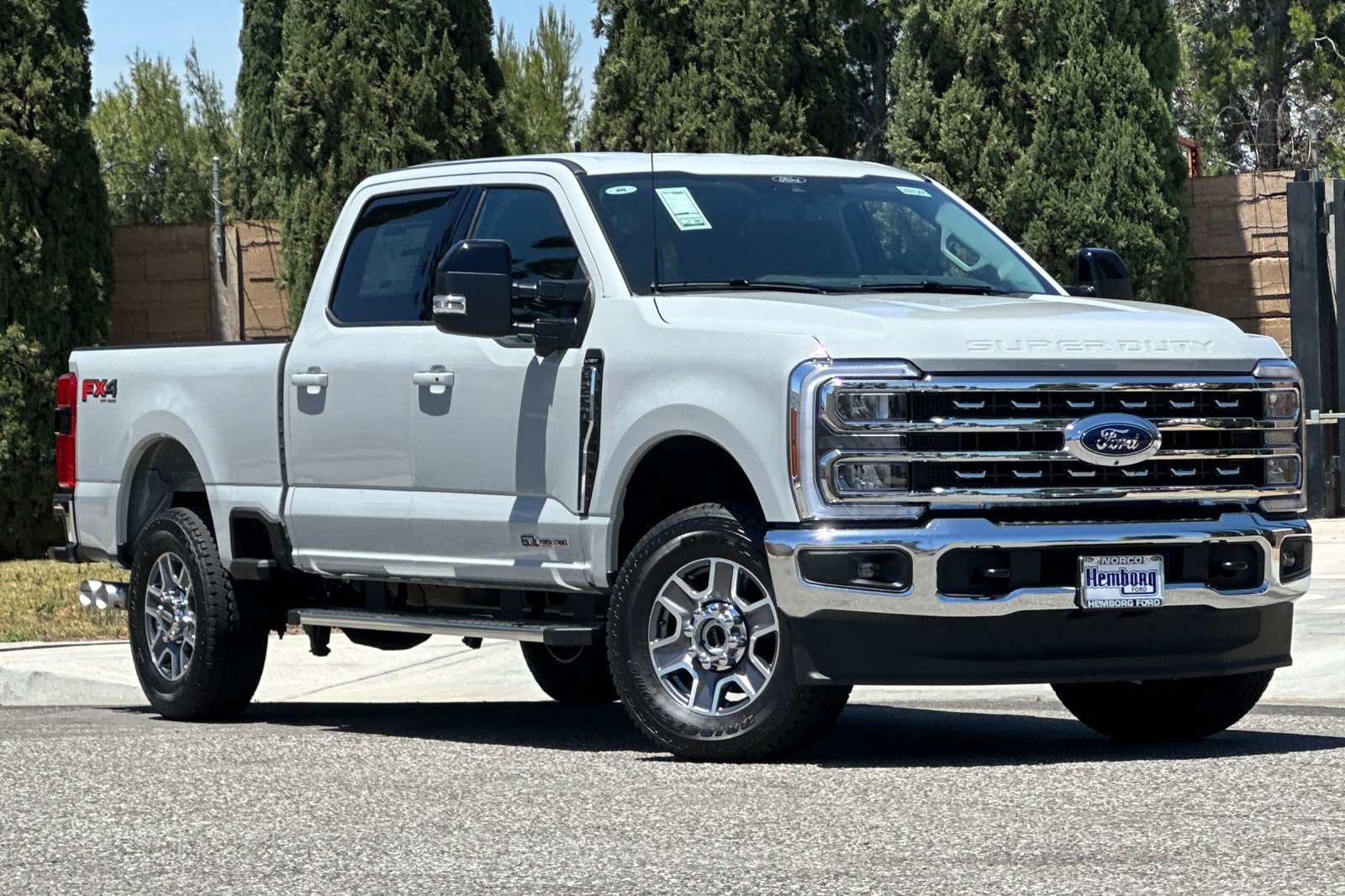 New 2026 Ford F250 Lariat w/ FX4 Off-Road Package AWD/4WD image 2