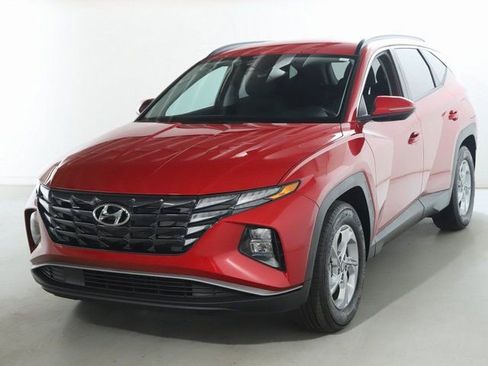 Used 2023 Hyundai Tucson SEL FWD image 1