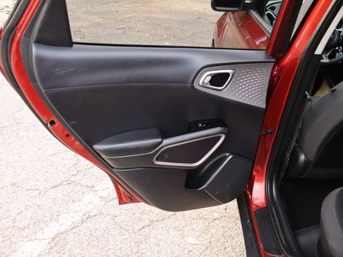 Certified 2021 Kia Soul LX FWD image 12
