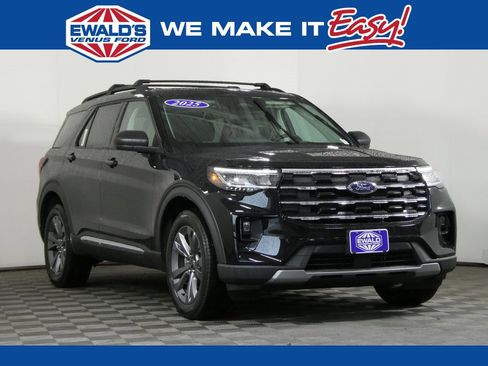 New 2025 Ford Explorer Active w/ Active Comfort Package image 1