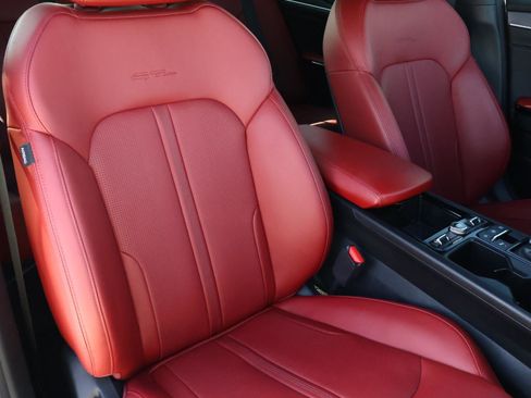 Used 2025 Kia K5 GT-Line w/ GT-Line Premium Package image 17