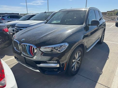 Used 2018 BMW X3 xDrive30i image 2