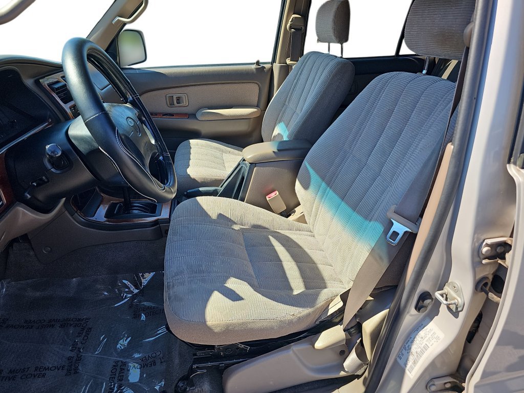 Used 2000 Toyota 4Runner SR5 RWD image 16