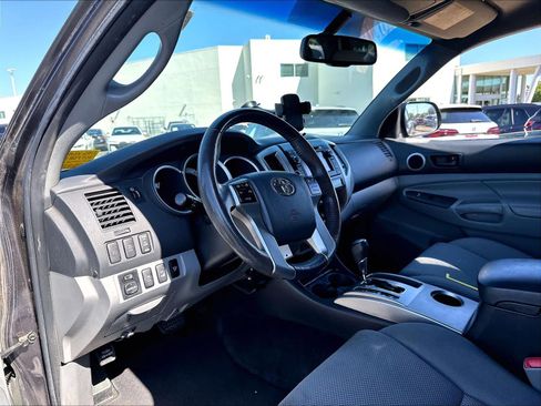 Used 2013 Toyota Tacoma 4x4 Double Cab w/ TRD Off-Road Pkg image 18