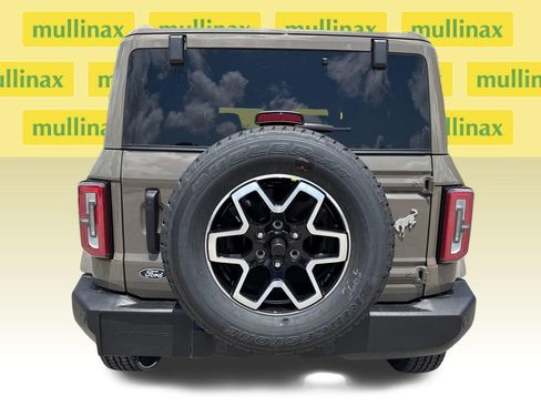 New 2026 Ford Bronco Outer Banks AWD/4WD image 14