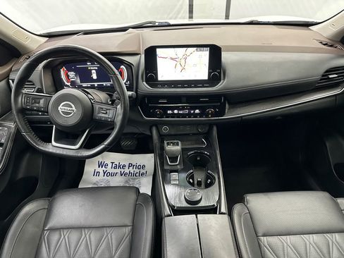 Used 2021 Nissan Rogue Platinum image 25