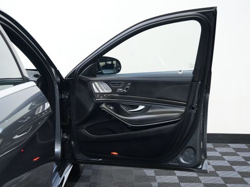 Used 2020 Mercedes-Benz S 63 AMG 4MATIC Sedan image 25
