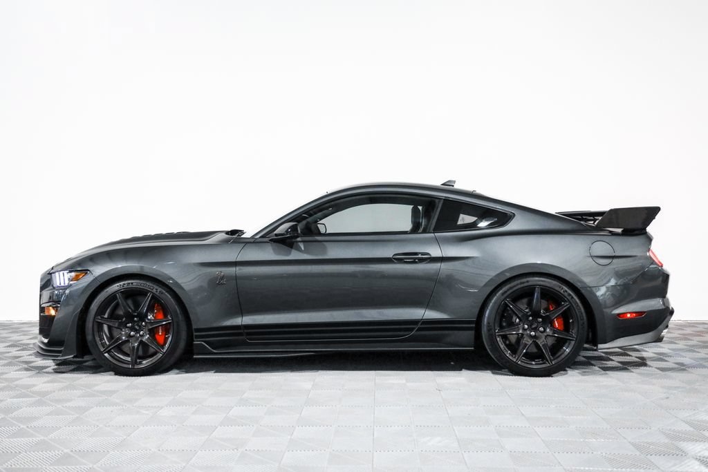 Used 2022 Ford Mustang Shelby GT500 w/ Carbon Fiber Track Pack RWD image 17