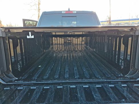 Used 2024 RAM 1500 Limited w/ Body Color Bumper Group image 28