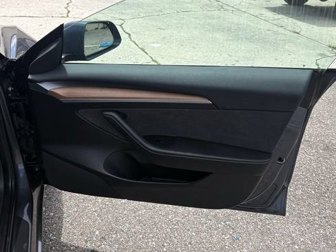 Used 2023 Tesla Model 3 Standard Range RWD image 18