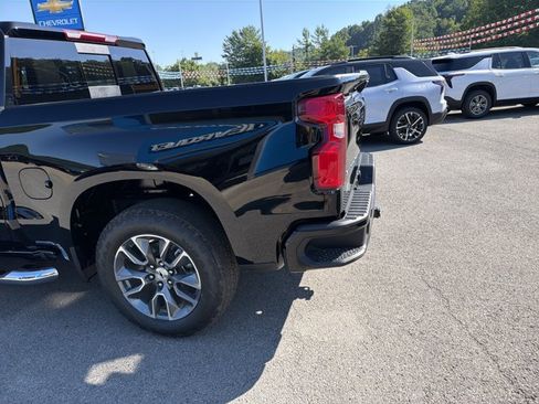 New 2026 Chevrolet Silverado 1500 RST w/ Convenience Package II AWD/4WD image 7