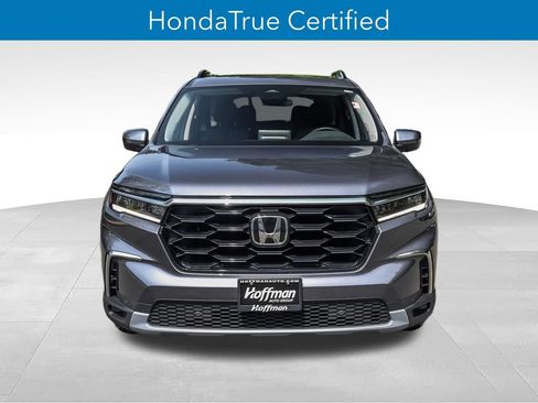 Used 2023 Honda Pilot Touring image 2