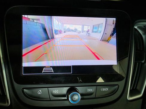 Used 2023 Chevrolet Malibu LT FWD image 30