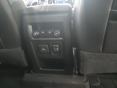 Used 2020 Chevrolet Traverse RS w/ LPO, Floor Liner Package image 9