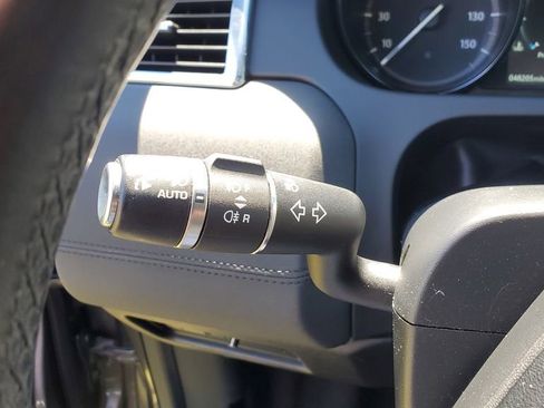 Used 2019 Land Rover Discovery Sport SE AWD/4WD image 12