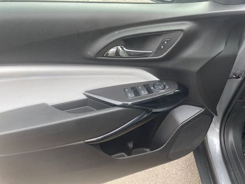 Used 2025 Chevrolet Trax LT image 20