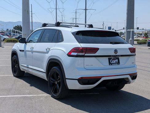 Used 2023 Volkswagen Atlas Cross Sport SEL R-Line AWD/4WD image 5