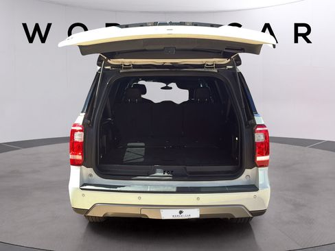 Used 2020 Ford Expedition Max XLT RWD image 18