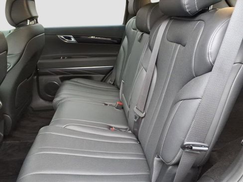 Used 2025 Genesis GV80 2.5T Standard image 14