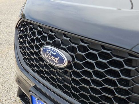 Used 2022 Ford Edge ST-Line w/ Class II Trailer Tow Package AWD/4WD image 13