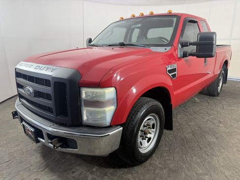 Used 2010 Ford F250 XL RWD image 3