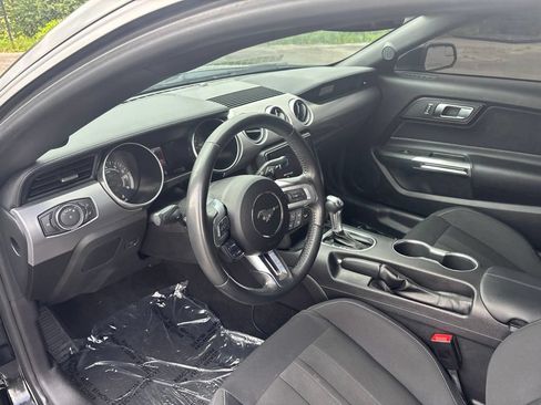 Used 2019 Ford Mustang GT RWD image 12