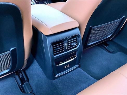 Used 2023 BMW i4 eDrive40 w/ Premium Package RWD image 29