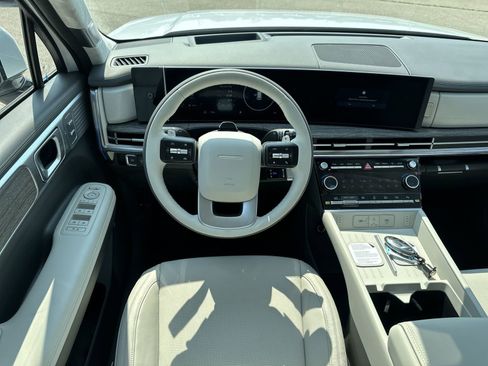 Used 2026 Hyundai Santa Fe Calligraphy image 18