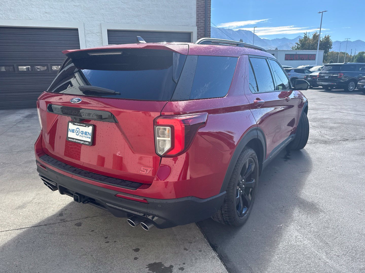 Used 2023 Ford Explorer ST w/ Equipment Group 401A AWD/4WD image 8