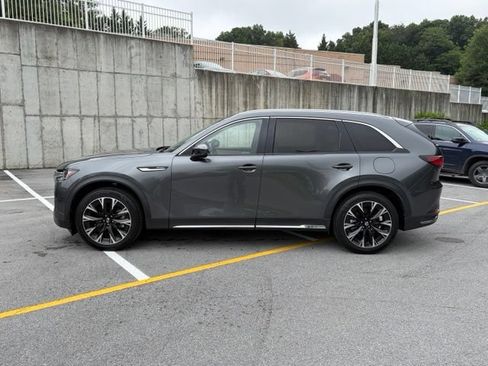 Used 2024 MAZDA CX-90 Plug-In Hybrid w/ Premium Plus AWD/4WD image 4
