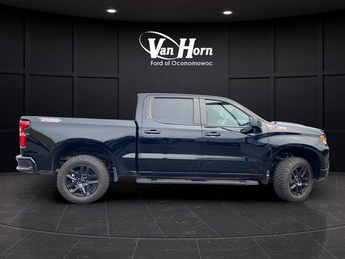 Used 2024 Chevrolet Silverado 1500 LT Trail Boss w/ Convenience Package II AWD/4WD image 8