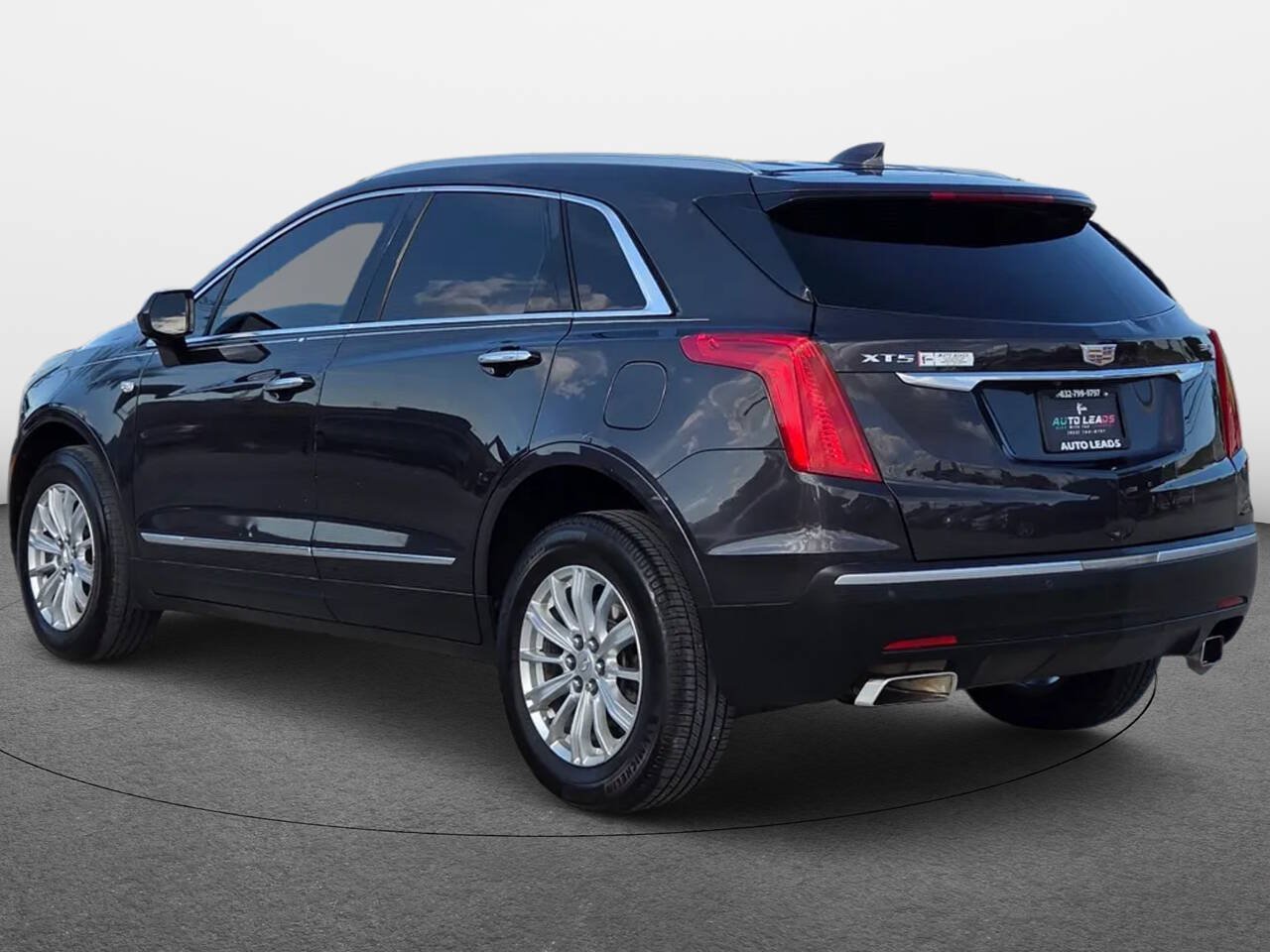 Used 2018 Cadillac XT5 FWD image 5