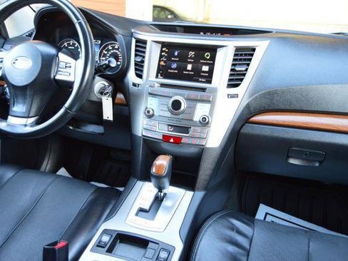 Used 2013 Subaru Outback 2.5i Limited image 19