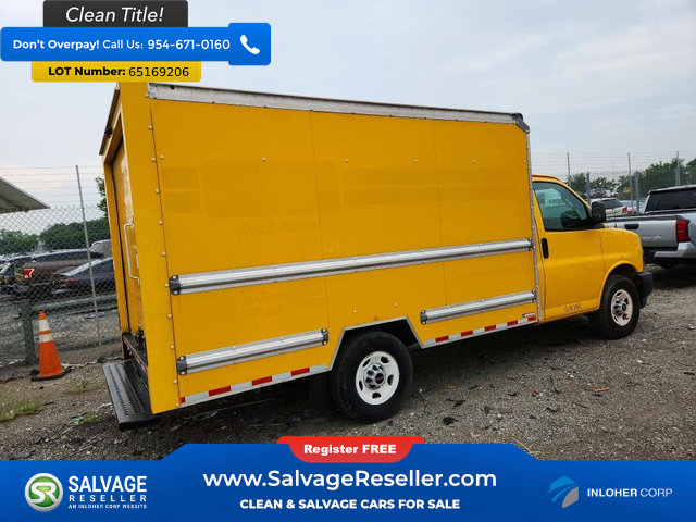Used 2020 GMC Savana 3500 w/ Driver Convenience Package RWD image 4