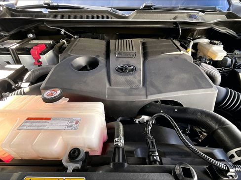 Used 2023 Toyota Tundra 1794 Edition image 9