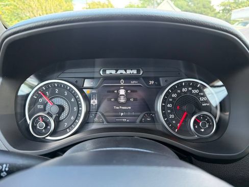 New 2026 RAM 1500 Express AWD/4WD image 9
