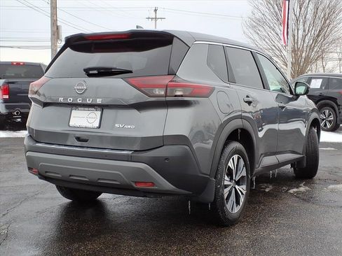 Certified 2023 Nissan Rogue SV image 3