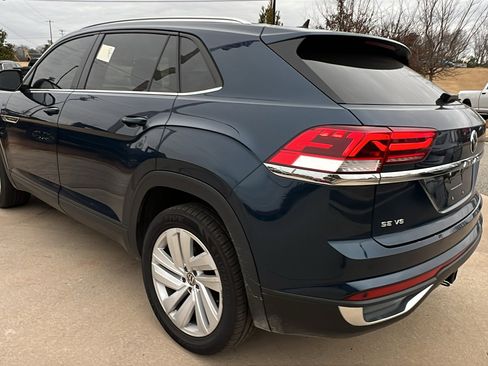 Used 2023 Volkswagen Atlas Cross Sport SE image 10