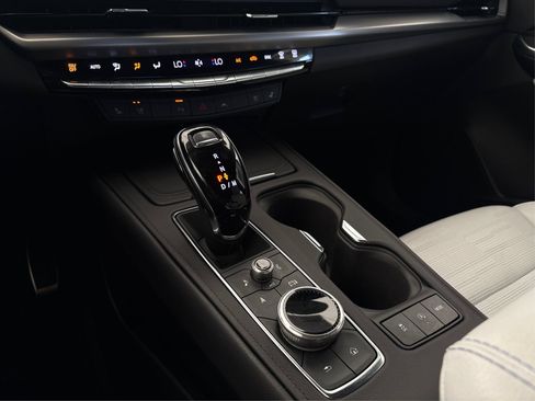 Certified 2024 Cadillac XT4 Sport FWD image 30