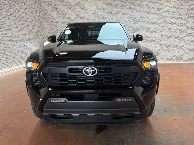 Used 2024 Toyota Tacoma TRD Off-Road w/ TRD Off Road Upgrade Package AWD/4WD image 2