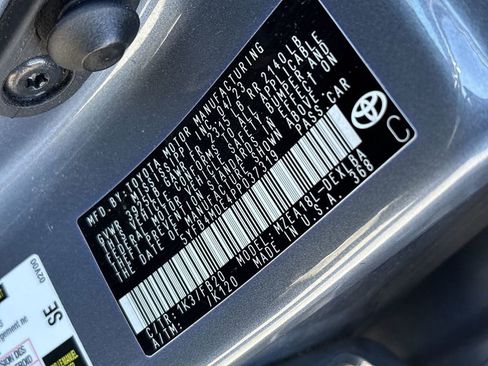 Used 2023 Toyota Corolla LE image 33