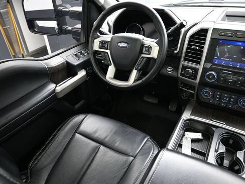Used 2020 Ford F250 Lariat w/ Tremor Off-Road Package AWD/4WD image 24
