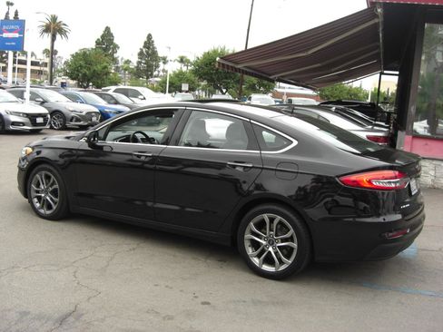 Used 2019 Ford Fusion SEL FWD image 12