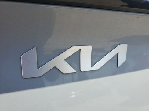 Used 2023 Kia Sportage SX FWD image 9