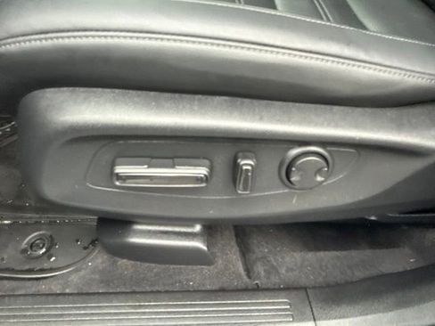 Used 2024 Honda CR-V EX-L image 15