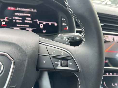 Used 2023 Audi Q8 Premium Plus image 24