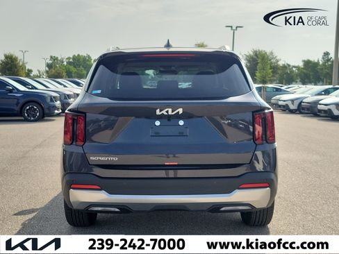 New 2026 Kia Sorento S FWD image 5
