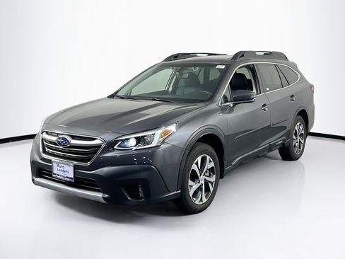 Used 2022 Subaru Outback Limited image 1