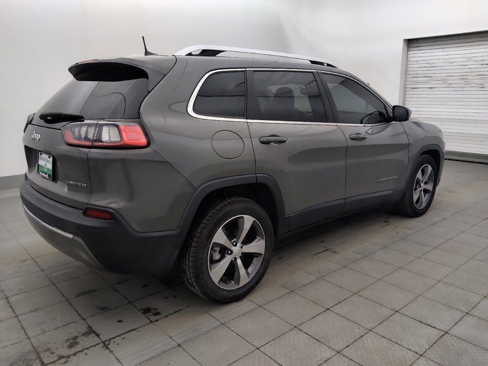 Used 2019 Jeep Cherokee Limited FWD image 10